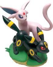 Pokemon TCG: Scarlet & Violet 8.5 – Prismatic Evolutions - Premium Figure Collection